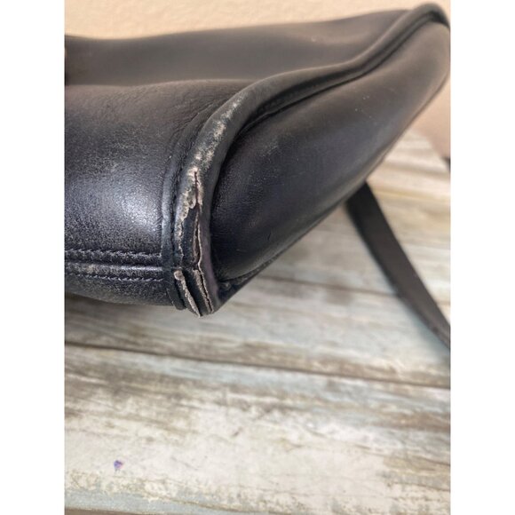 Coach 9802 Slim Equestrian Crossbody Black Leather Bag Made in USA 1997 - Picture 15 of 16